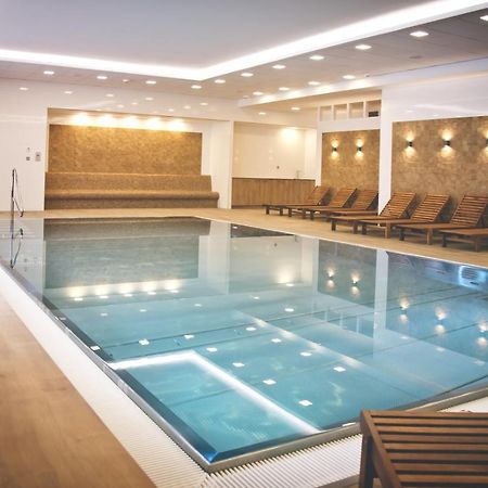 Apartman Rezidence Moser-Free Parking Garage Karlovy Vary Bagian luar foto