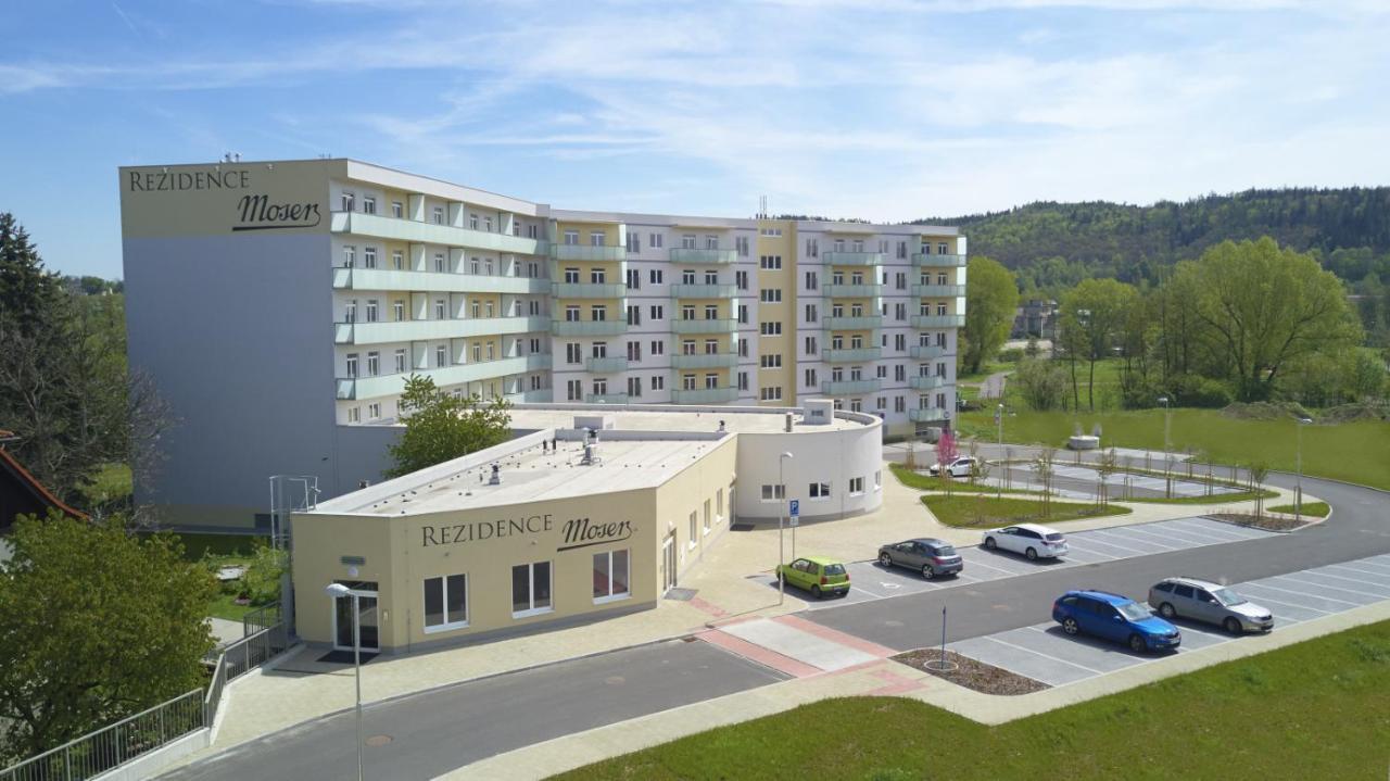 Apartman Rezidence Moser-Free Parking Garage Karlovy Vary Bagian luar foto