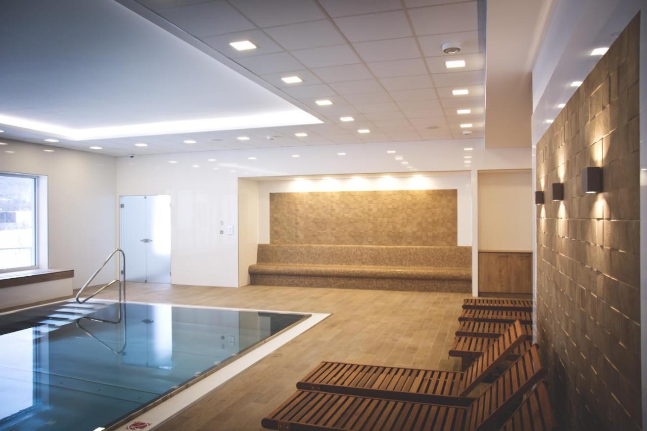 Apartman Rezidence Moser-Free Parking Garage Karlovy Vary Bagian luar foto