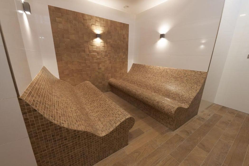 Apartman Rezidence Moser-Free Parking Garage Karlovy Vary Bagian luar foto