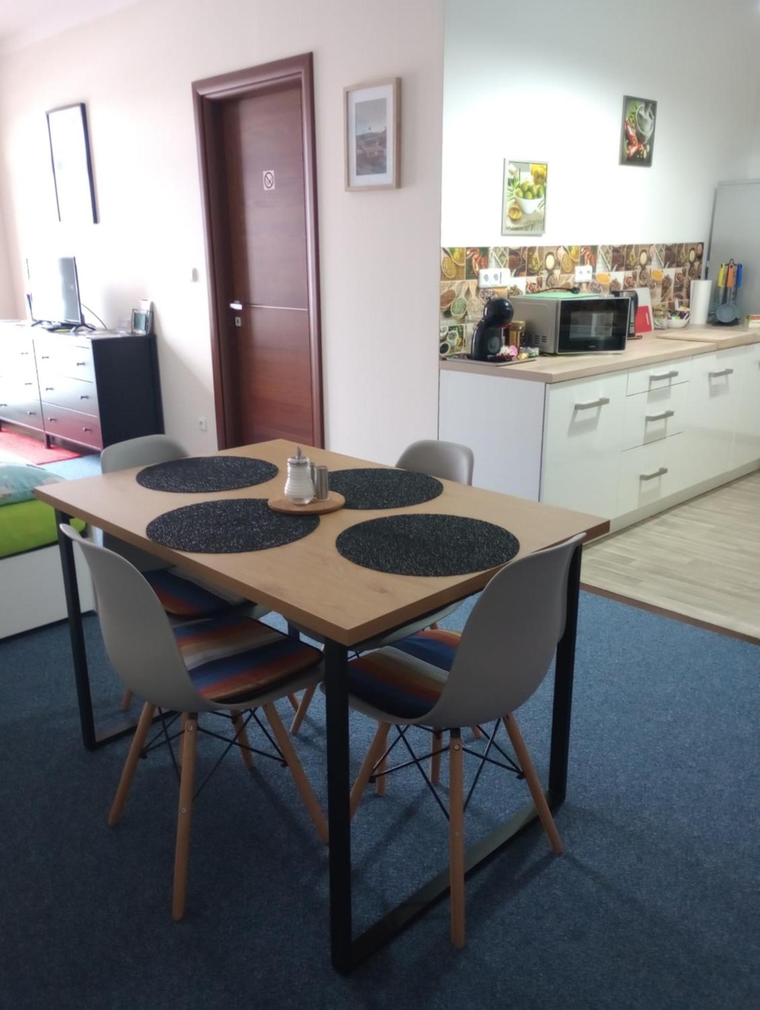 Apartman Rezidence Moser-Free Parking Garage Karlovy Vary Bagian luar foto